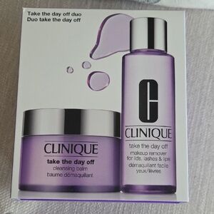 Clinique Purple Take the Day Off Set